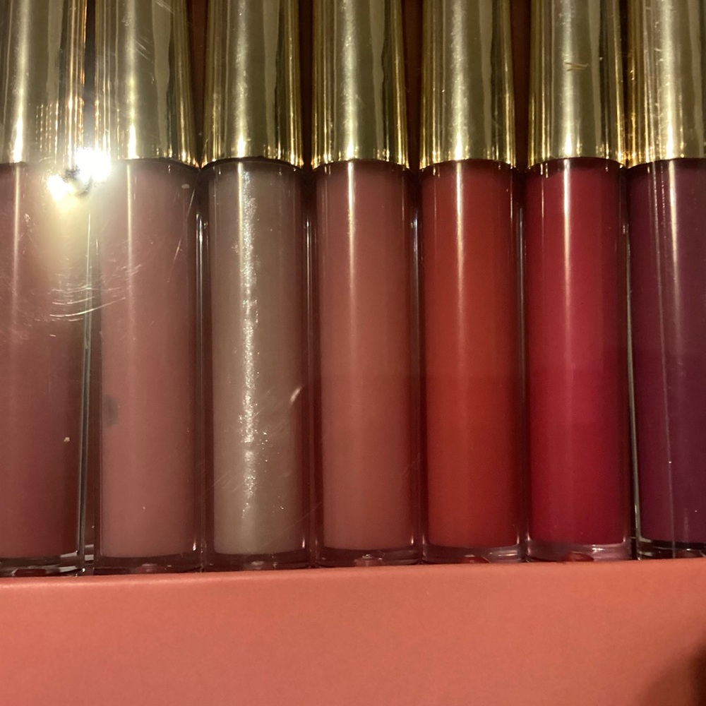 Tahari 15 piece Lip Gloss Set NWT Cute box - Picture 5 of 5